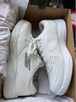 Brand New Sketchers  size 8.5 Men