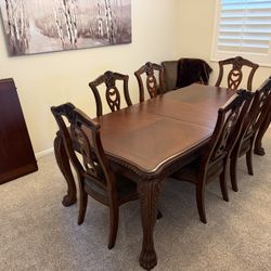 Dining Room Table And 6 Chairs