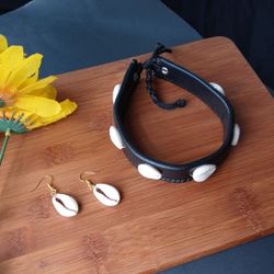 2PC Beautiful Cowrie Shell Choker Set