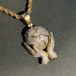 Jewelry 10k Solid Yellow Gold Natural Diamond 0.80CTW World In Your Hands Globe Map Pendant charm