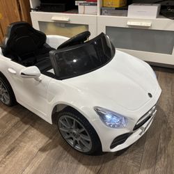 Brand-new electric sports car for children