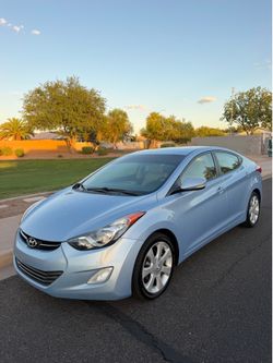Hyundai Elantra limited 2012
