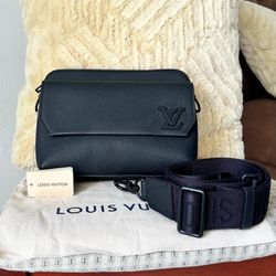 Louis Vuitton Men Bag Authentic 