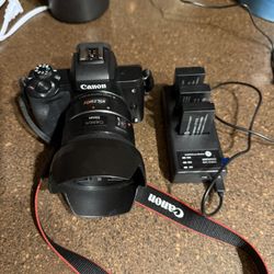Canon M50 Mirrorless Camera