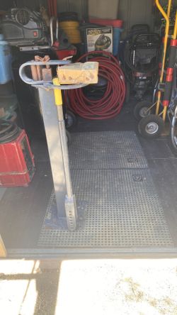 Manual pipe bender