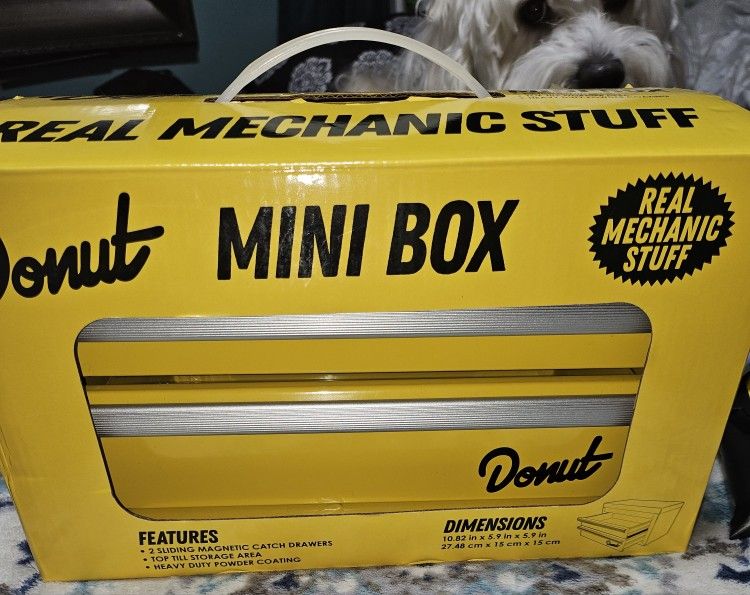 New Mini Toolbox Great For Crafters