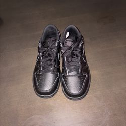 Nike Dunks, Black, Youth Size 3.5