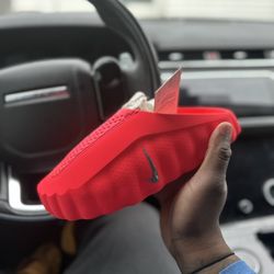 Nike Mind Slides Size 6M