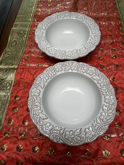 S/2 ceramic serving bowls