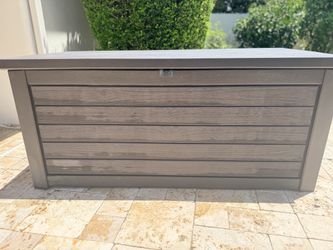 Resin Deck Box/ lockable outdoor storage Box
