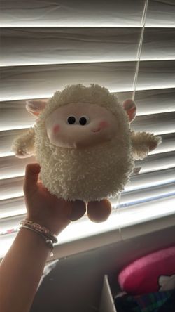 Sheep plushie