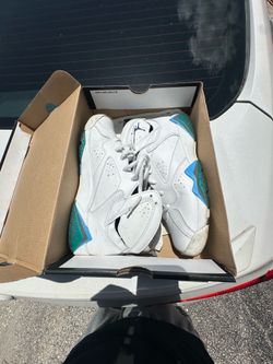 Jordan 7 “French Blue”