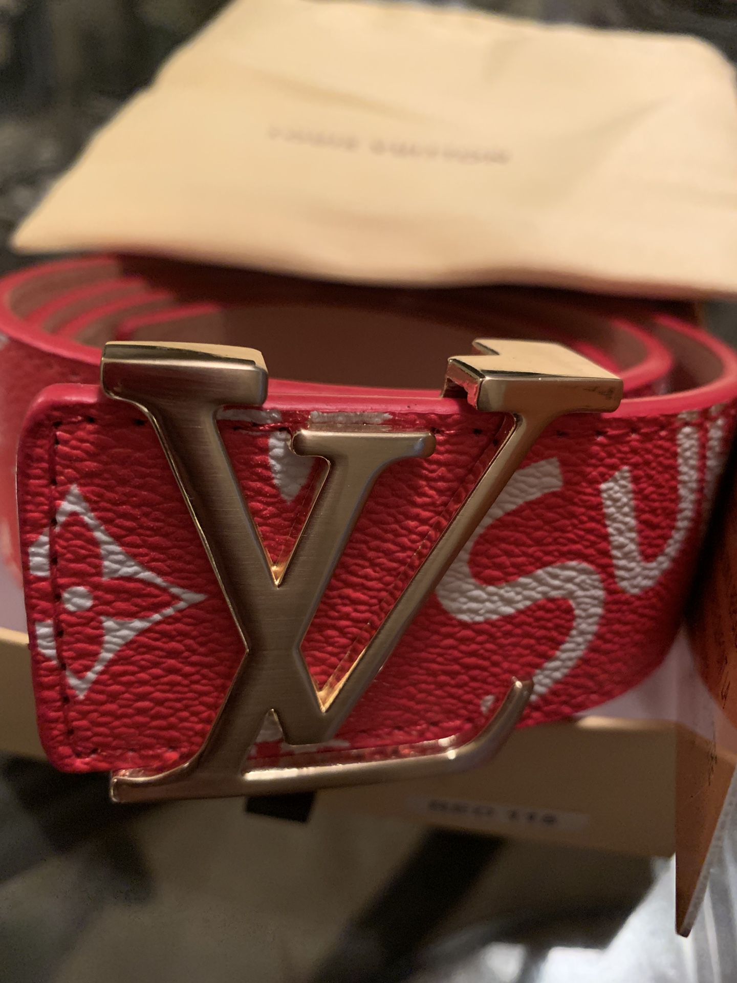 Louis Vuitton x Supreme Monogram Belt Black Size 30-33 (42/105) for Sale in  Conyers, GA - OfferUp