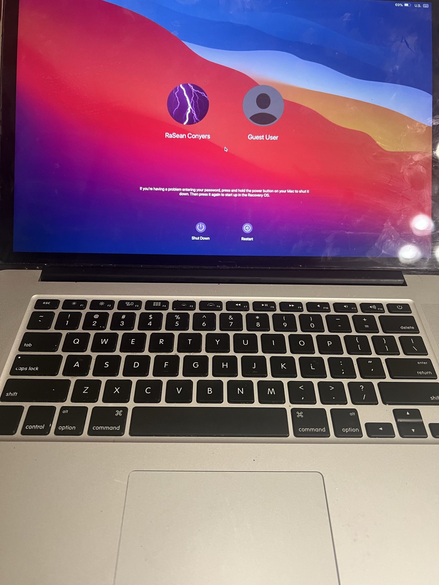 MacBook Pro 2017 16in