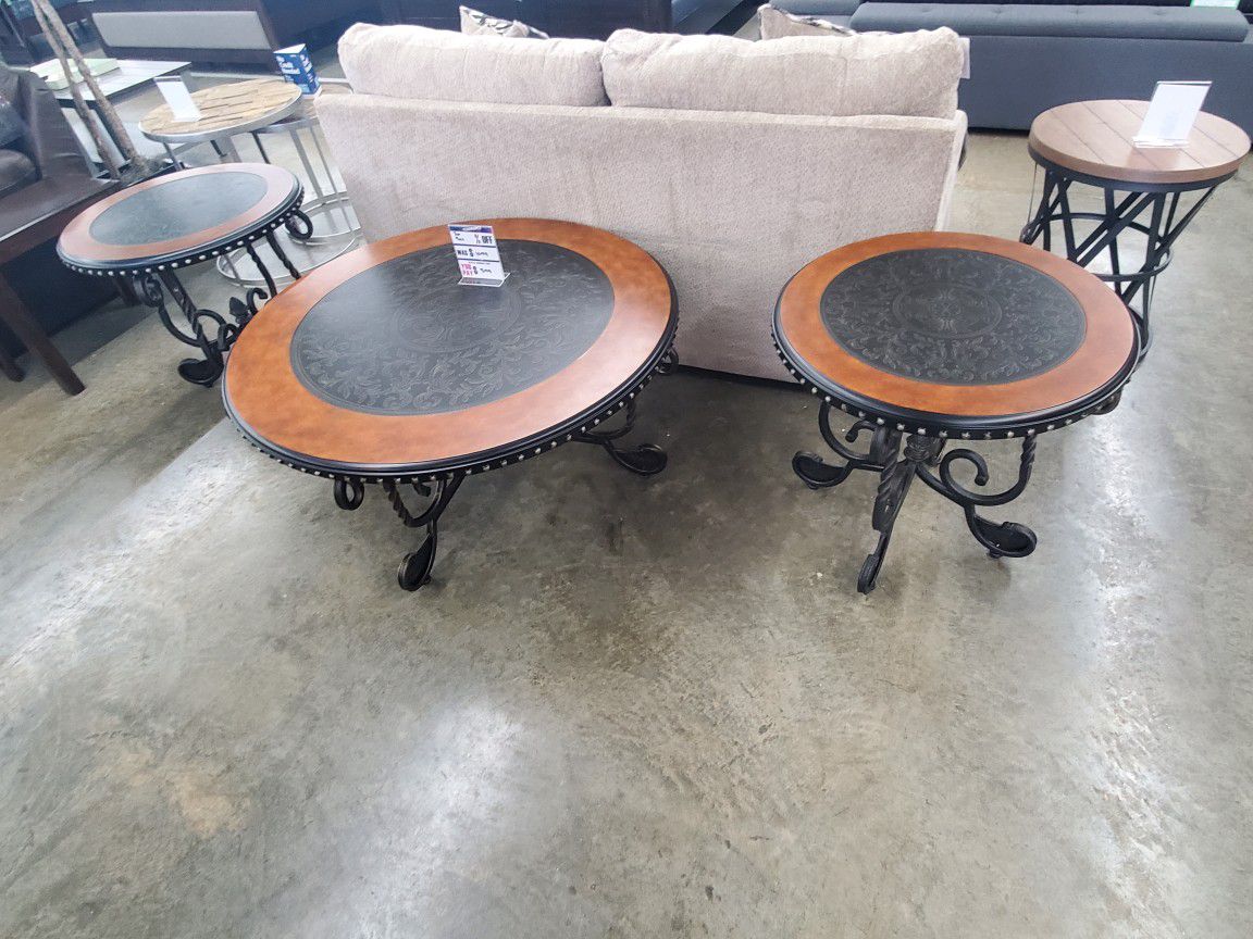 Brand New Coffee Table and2 end tables $39 Down Everyone Approved
