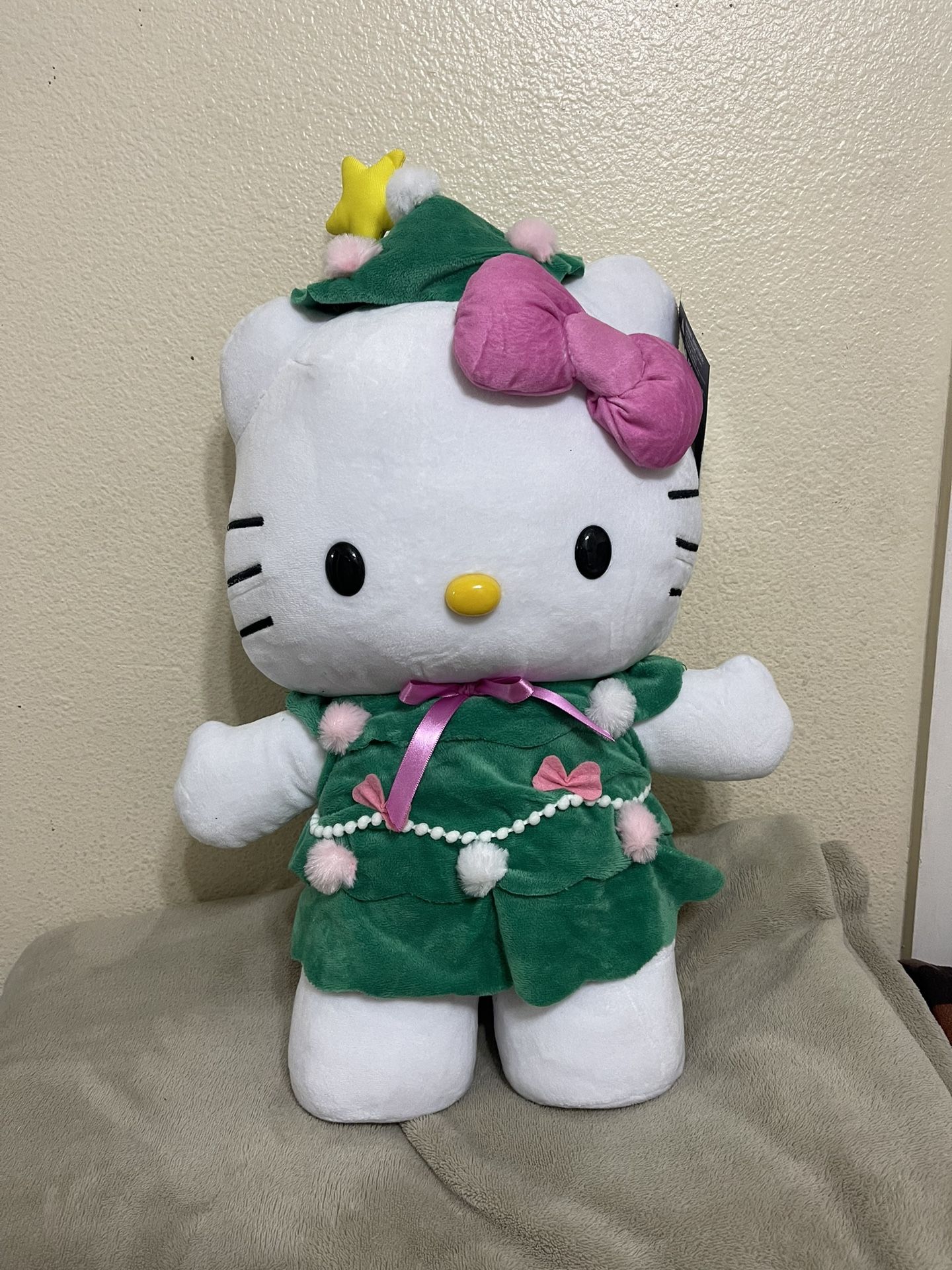 Hello Kitty Plushie 