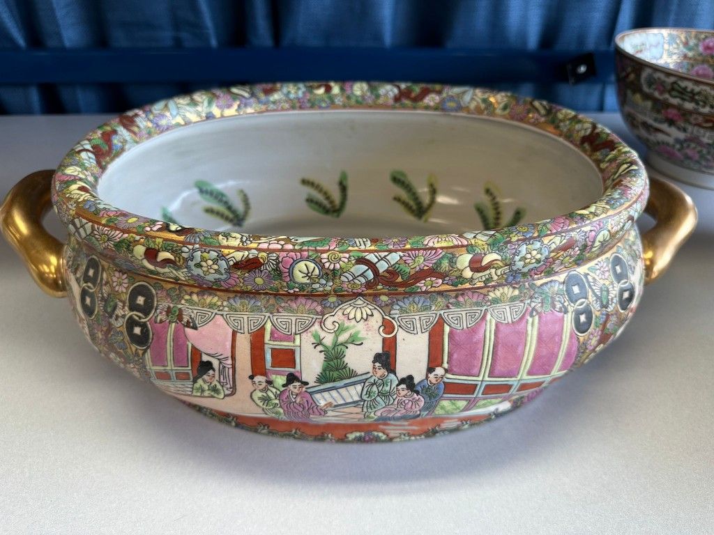 Vintage Chinese Rose Medallion Porcelain 