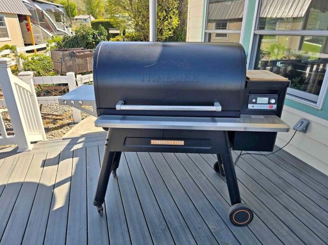 Traeger-Timberline-1300-Smoker