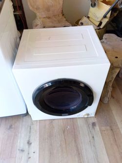 Black+Decker Compact Portable Dryer