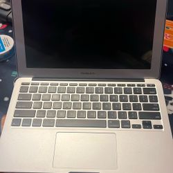 Apple laptop