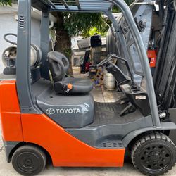 Forklift Toyota Series 8