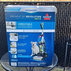 Bissell PROHEAT 2X Revolution PET Carpet & Upholstery Cleaner 
