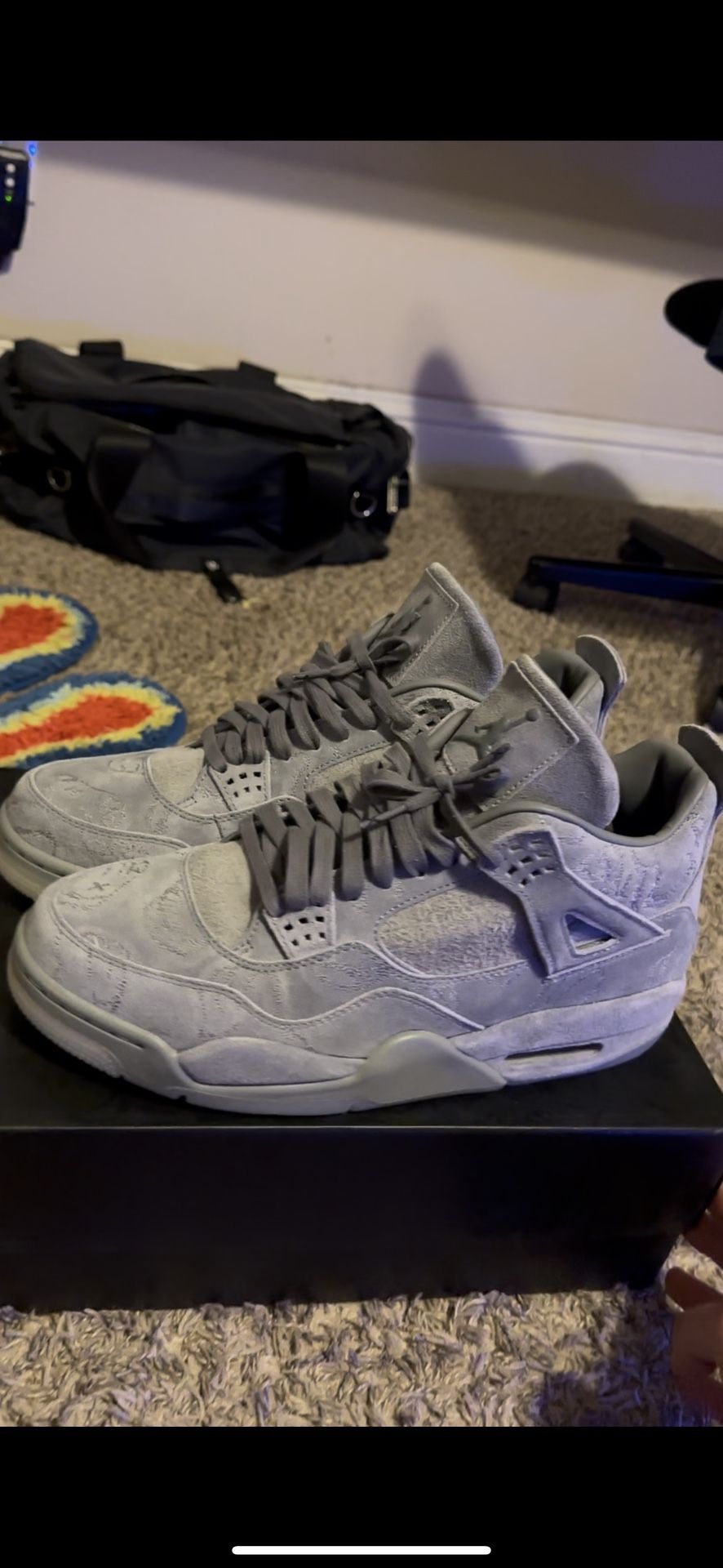 Jordan 4 Kaws