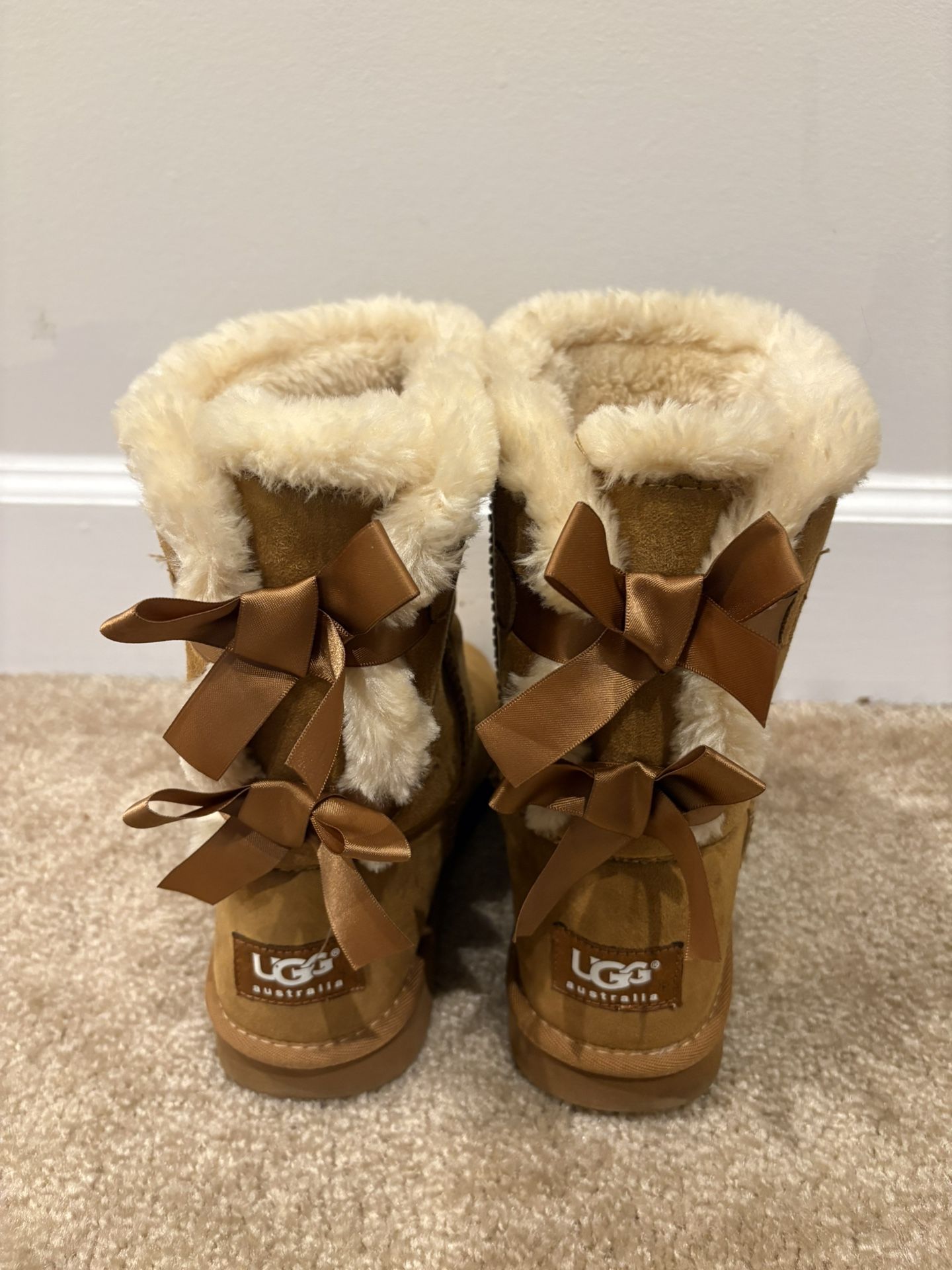 Ugg Bailey Bow ll