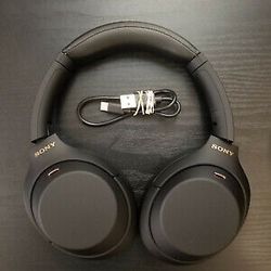 Sony WH-1000 XM4 Headphones 