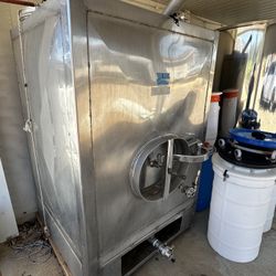 500 Gallon Stainless Steel Tank