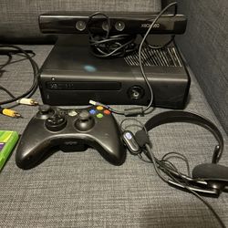 Xbox 360 + Accessories/Games