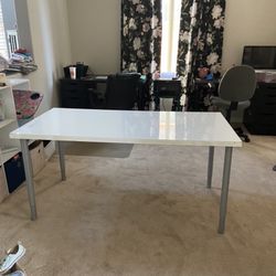 Ikea Desk / table linnmon