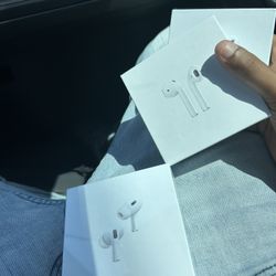 airpods pro 2 and second generation !