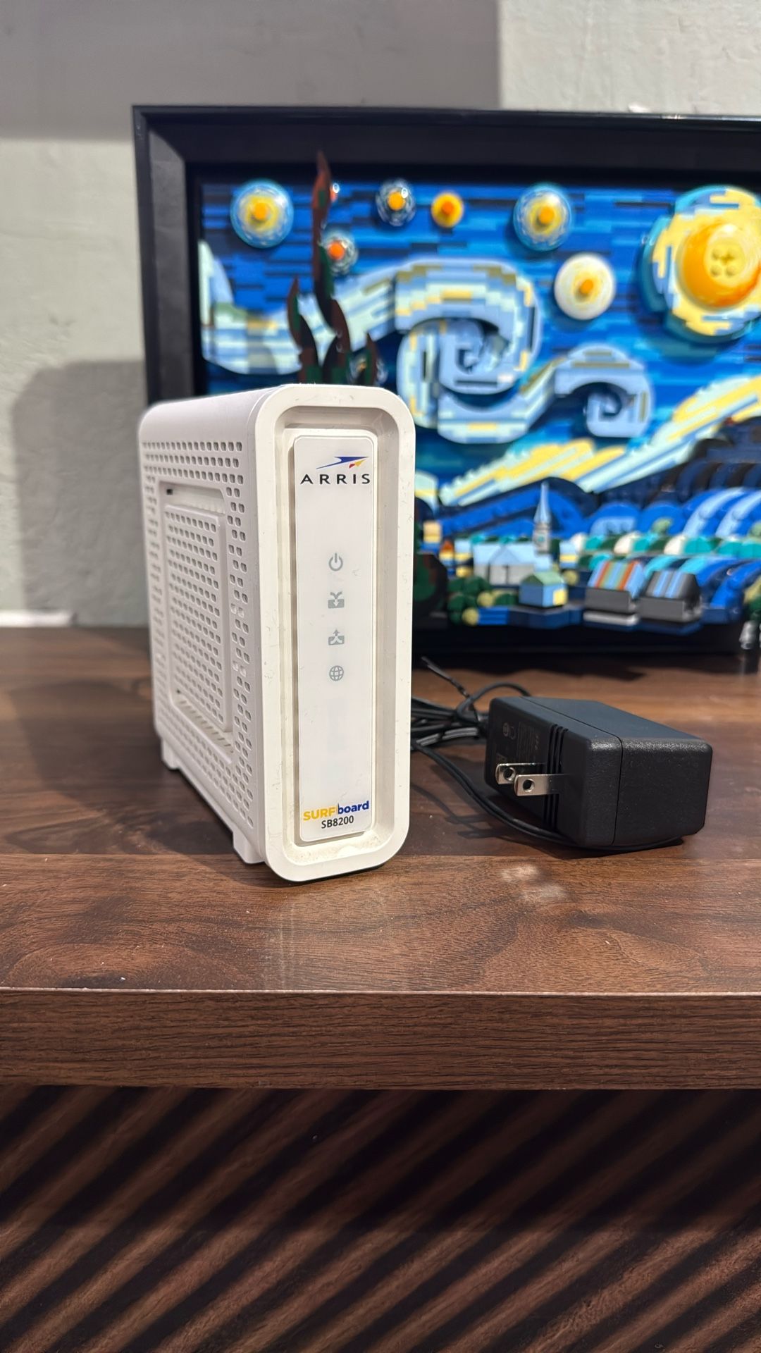 Arris SURFboard SB8200 Cable Modem