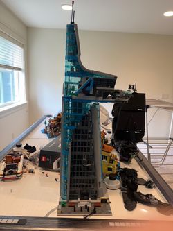 LEGO 76269 Avengers Tower Complete w/ Box Instructions Minifigures