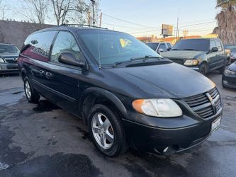 2005 Dodge Grand Caravan SXT