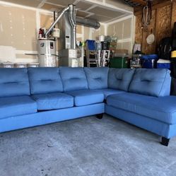 Skyline Blue 5-Seater Sectional Sofa with Chaise