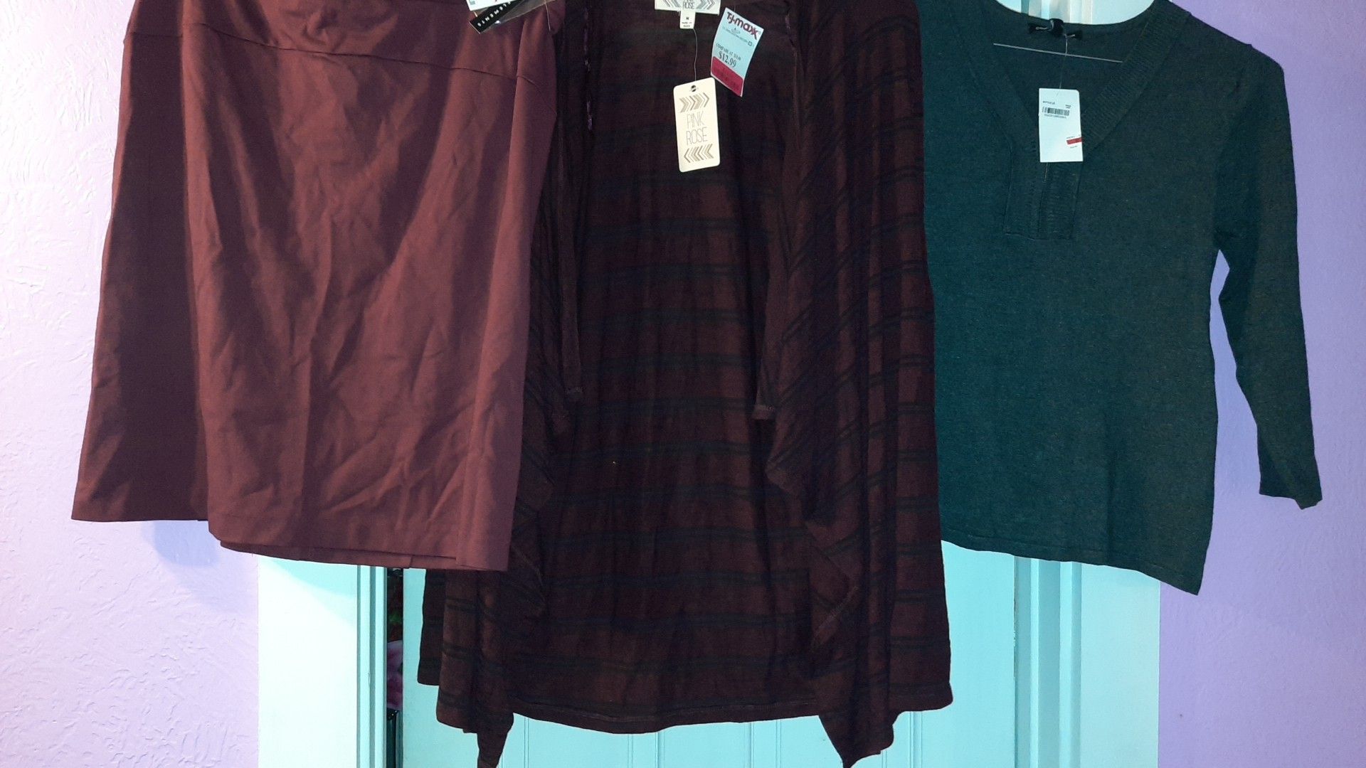 Ladies skirt and 2 sweaters