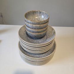 Set Of Grey Plates And Bowls - High Quality
