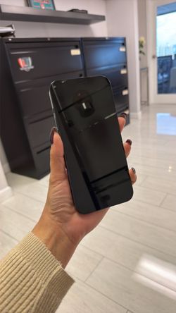 128 GB iPhone 12 Pro Max - Unlocked