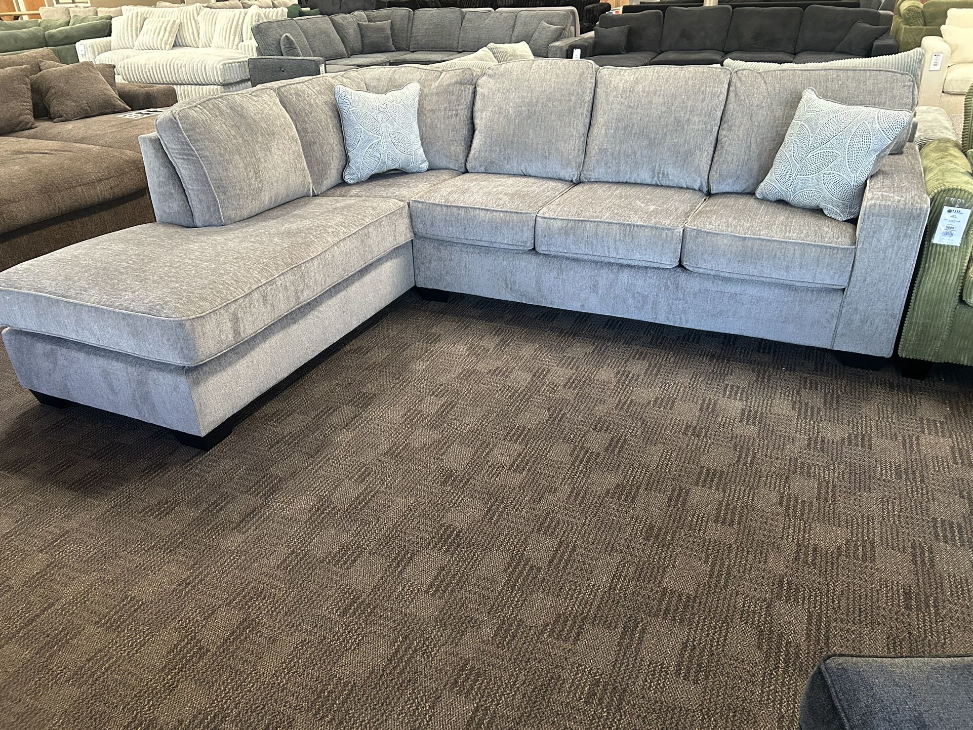 Gray Modern Sectional W Gorgeous Accent Pillows