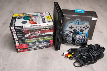PlayStation 2 slim lot