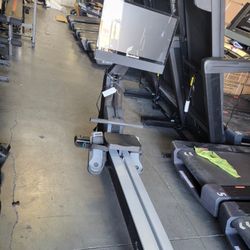 FULLERTON  - 2025 model Nordictrack Rowing Machine, RW900 - full size rower - 1100$ 