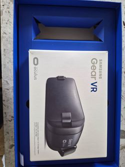 Samsung Gear VR Headset Powered by Oculus
