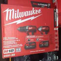 Black Decker DR 260 Electric Drill + Screwdriver And Drill Bit Set for Sale  in Kirkland, WA - OfferUp
