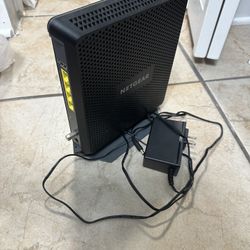NETGEAR Wifi Cable Modem Router