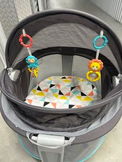 Fishers-Price Portable Bassinet On-The-Go Baby Dome