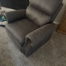Recliner Chair 