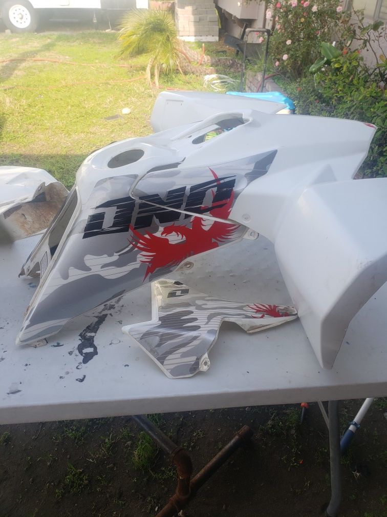 Suzuki ltr450 plastics