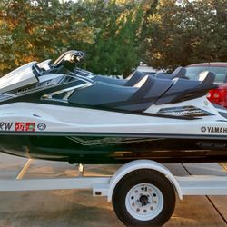 2016 Yamaha Waverrunners